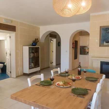 Apartment Charming With Large Terrace And Sea Views Xaghra