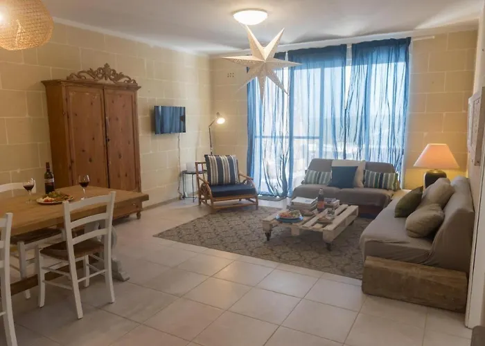 Charming With Large Terrace And Sea Views 沙拉